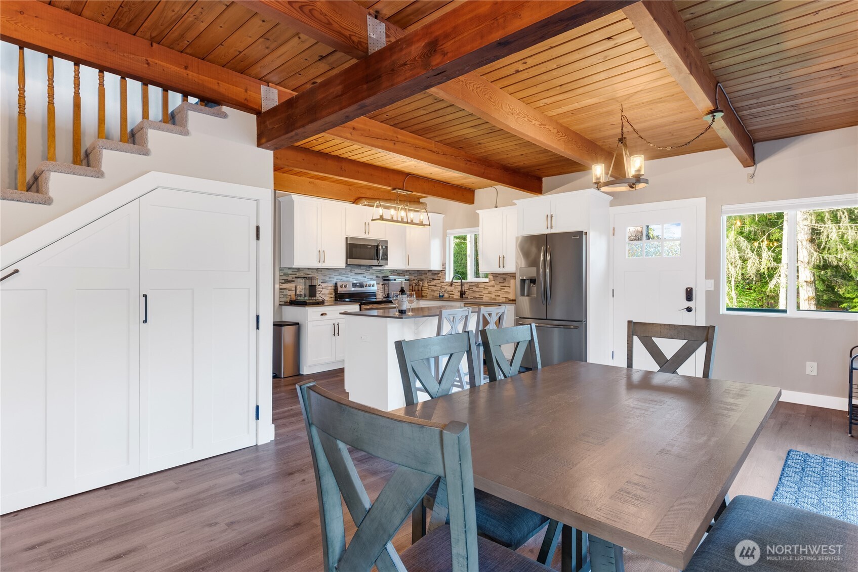 property viewer photo 6