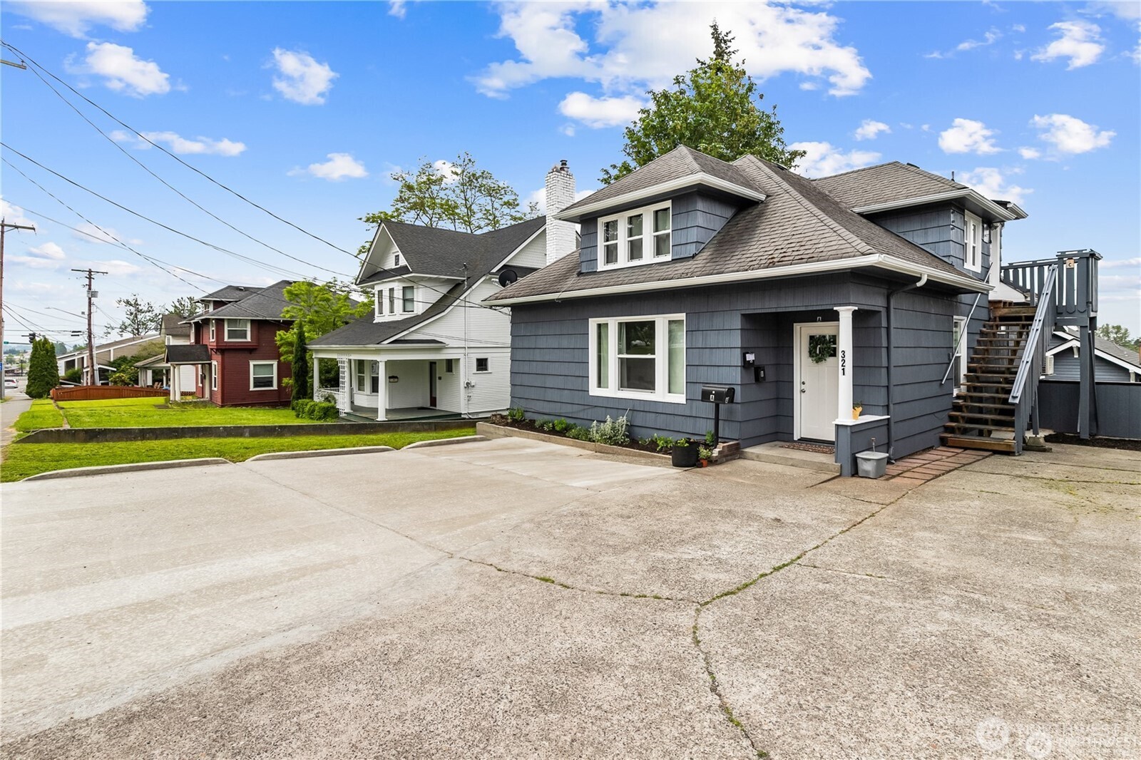 main property photo 0