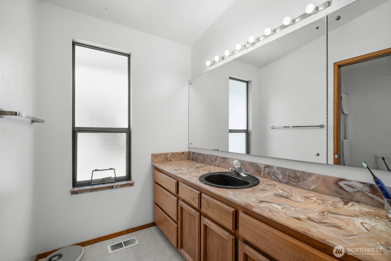 property viewer photo 16