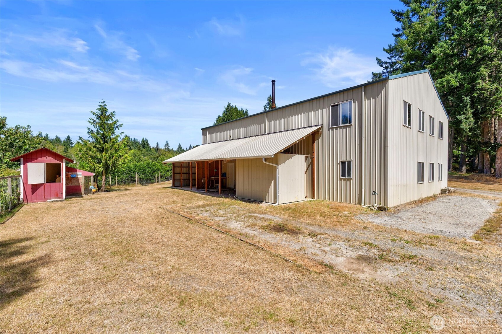 main property photo 35
