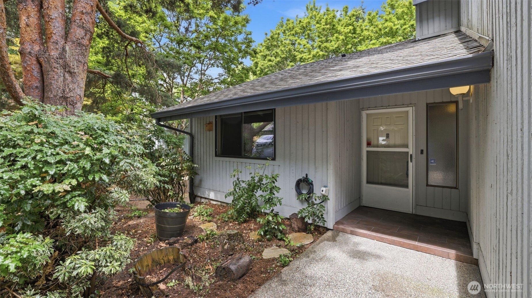 property viewer photo 11