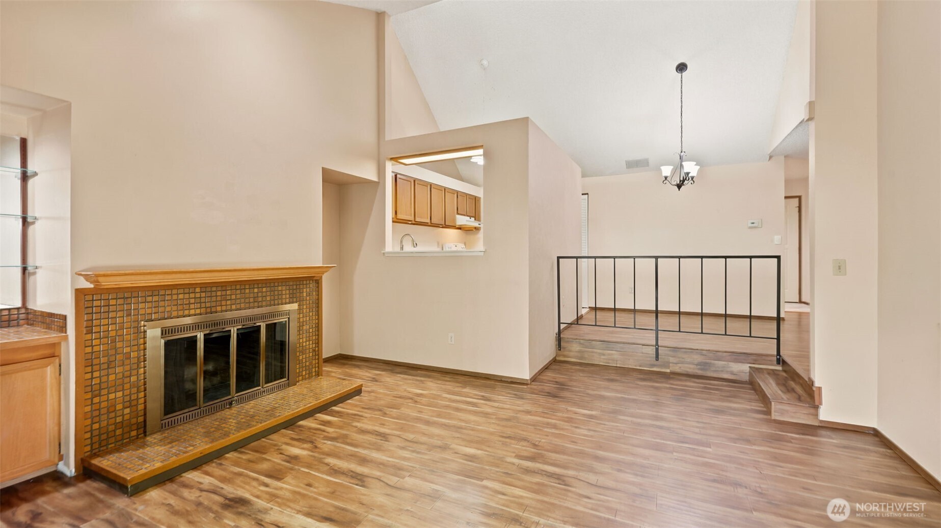 property viewer photo 17