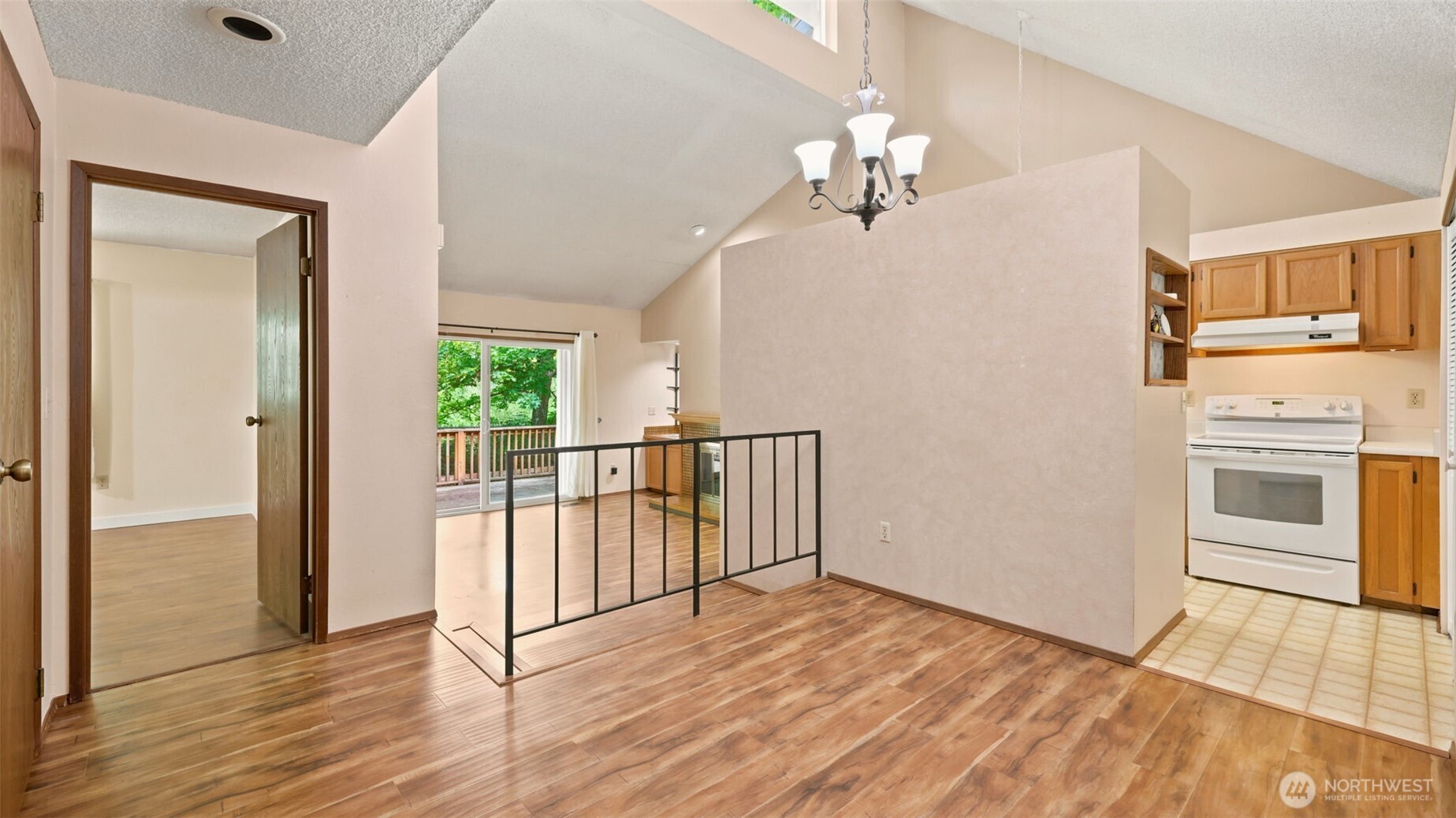 property viewer photo 19