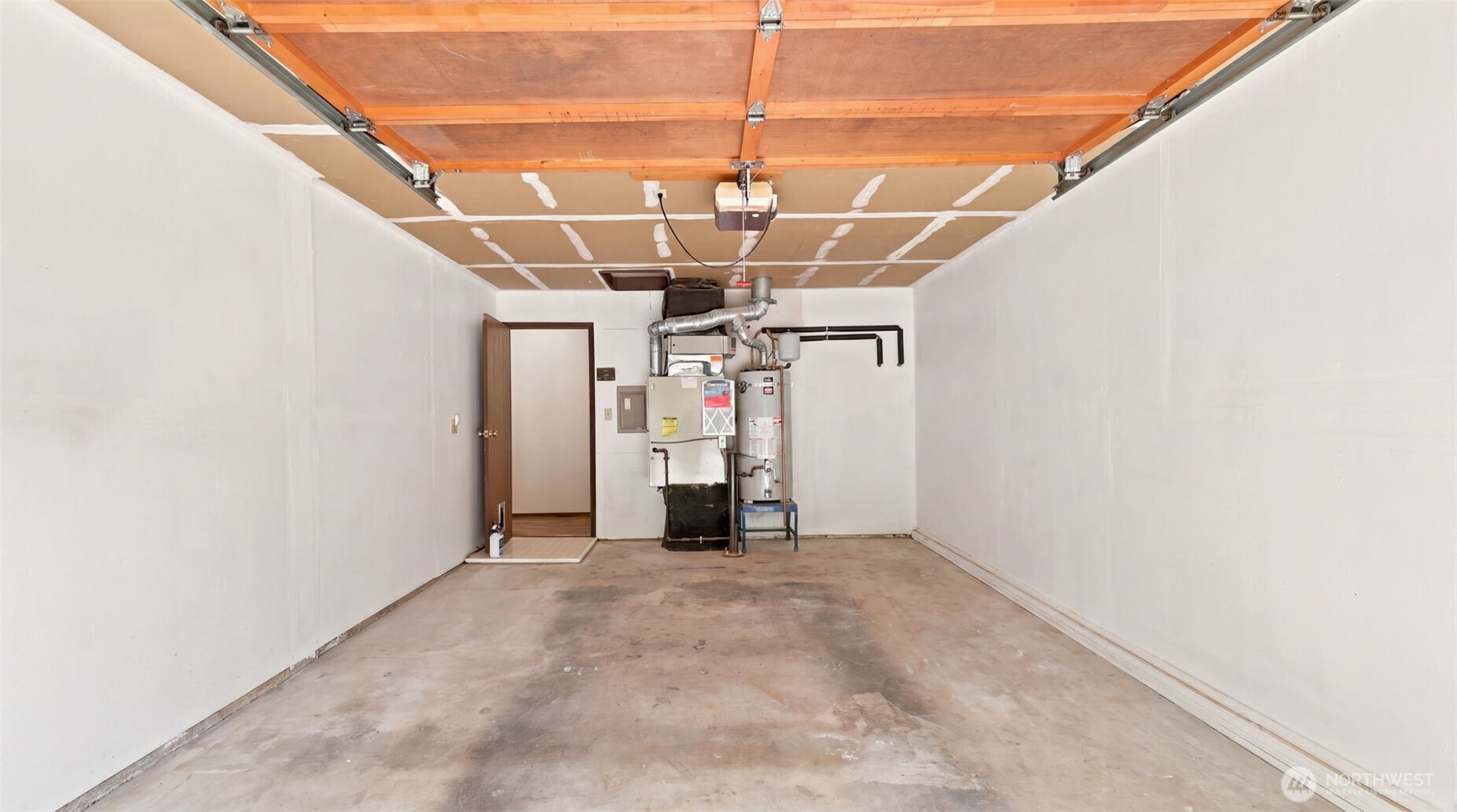 property viewer photo 36