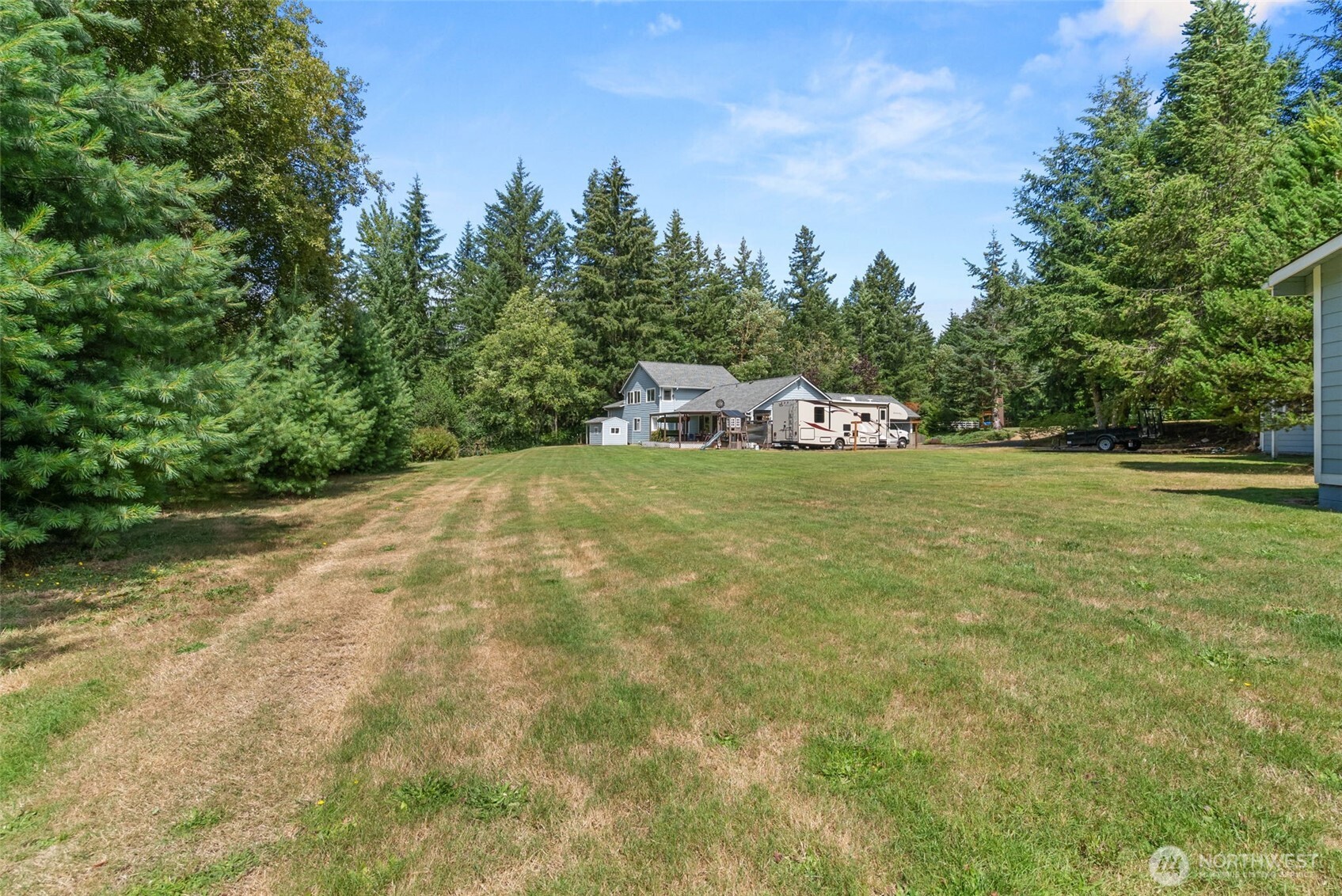 property viewer photo 25