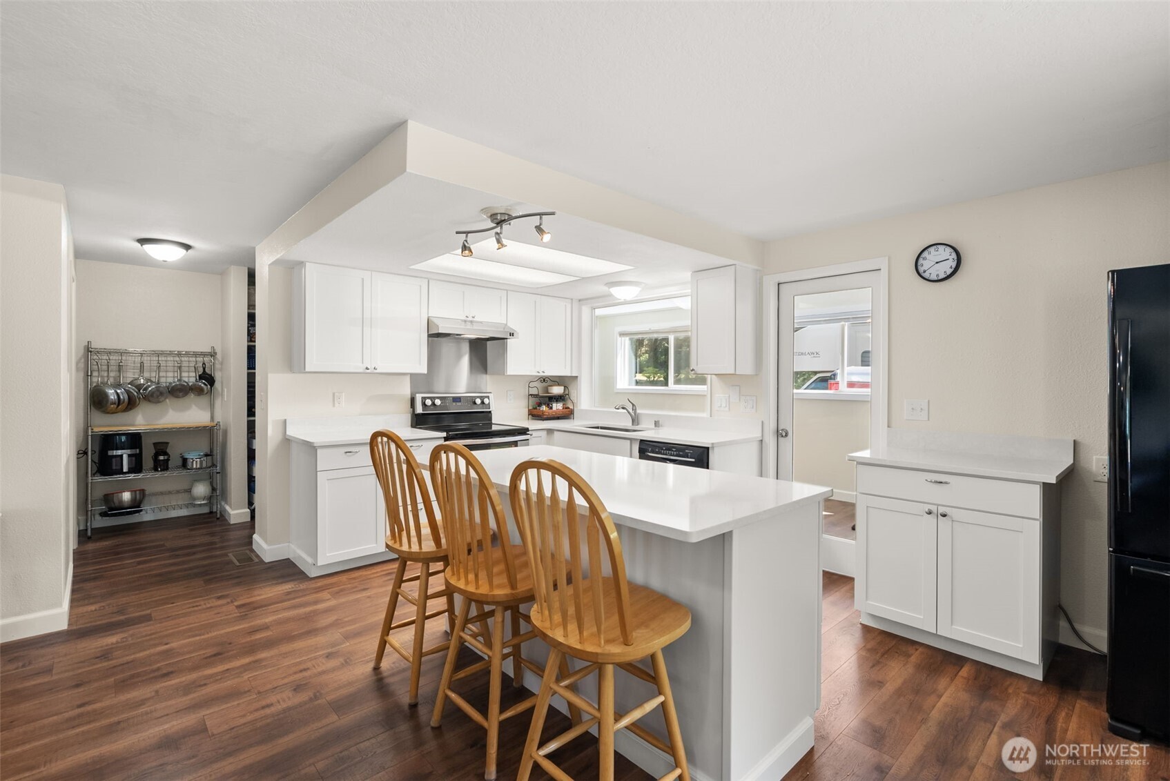 property viewer photo 9