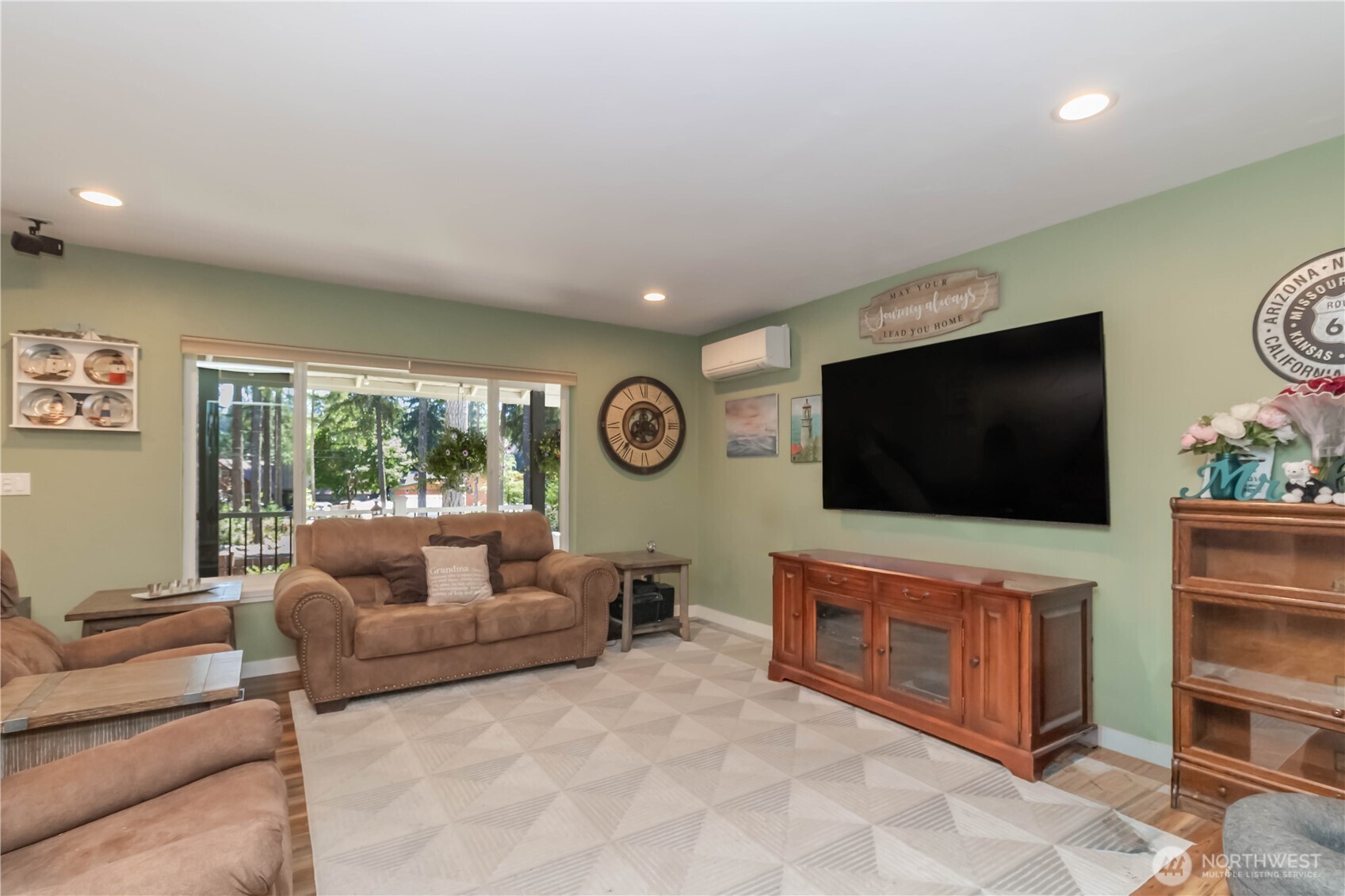 property viewer photo 11