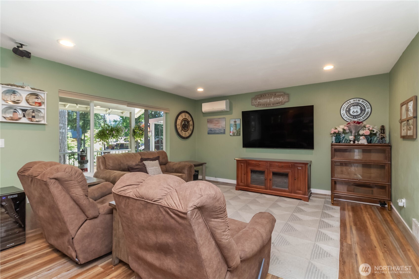 property viewer photo 12