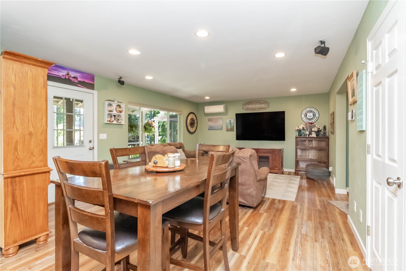 property viewer photo 17