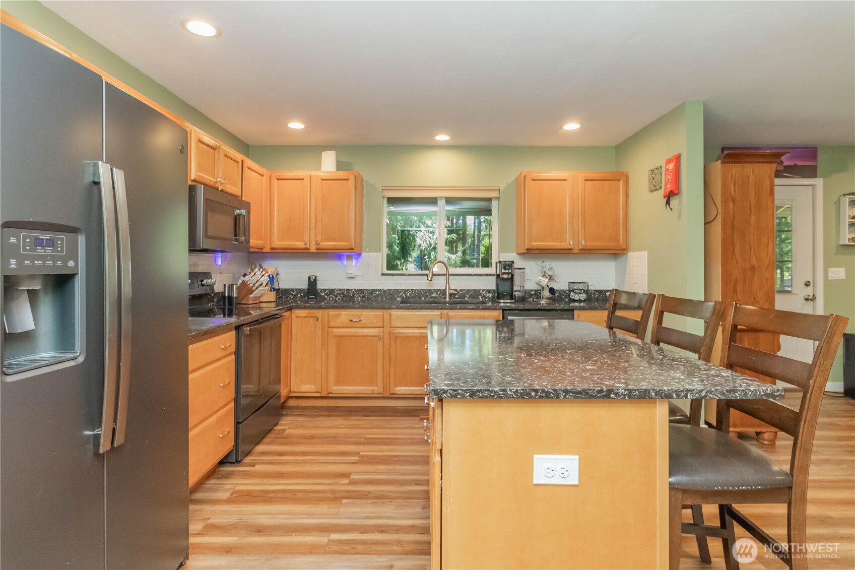 property viewer photo 19