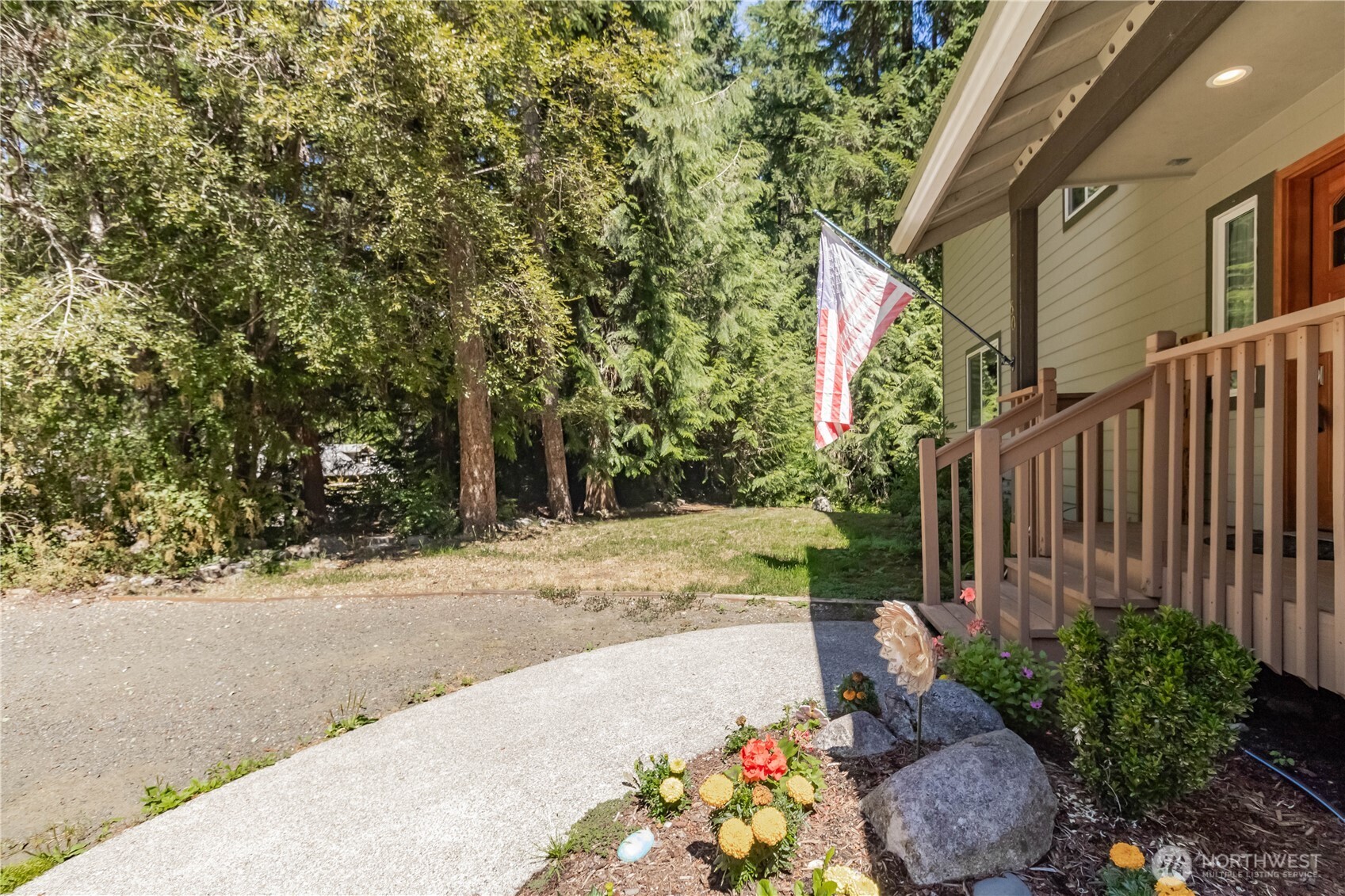property viewer photo 2