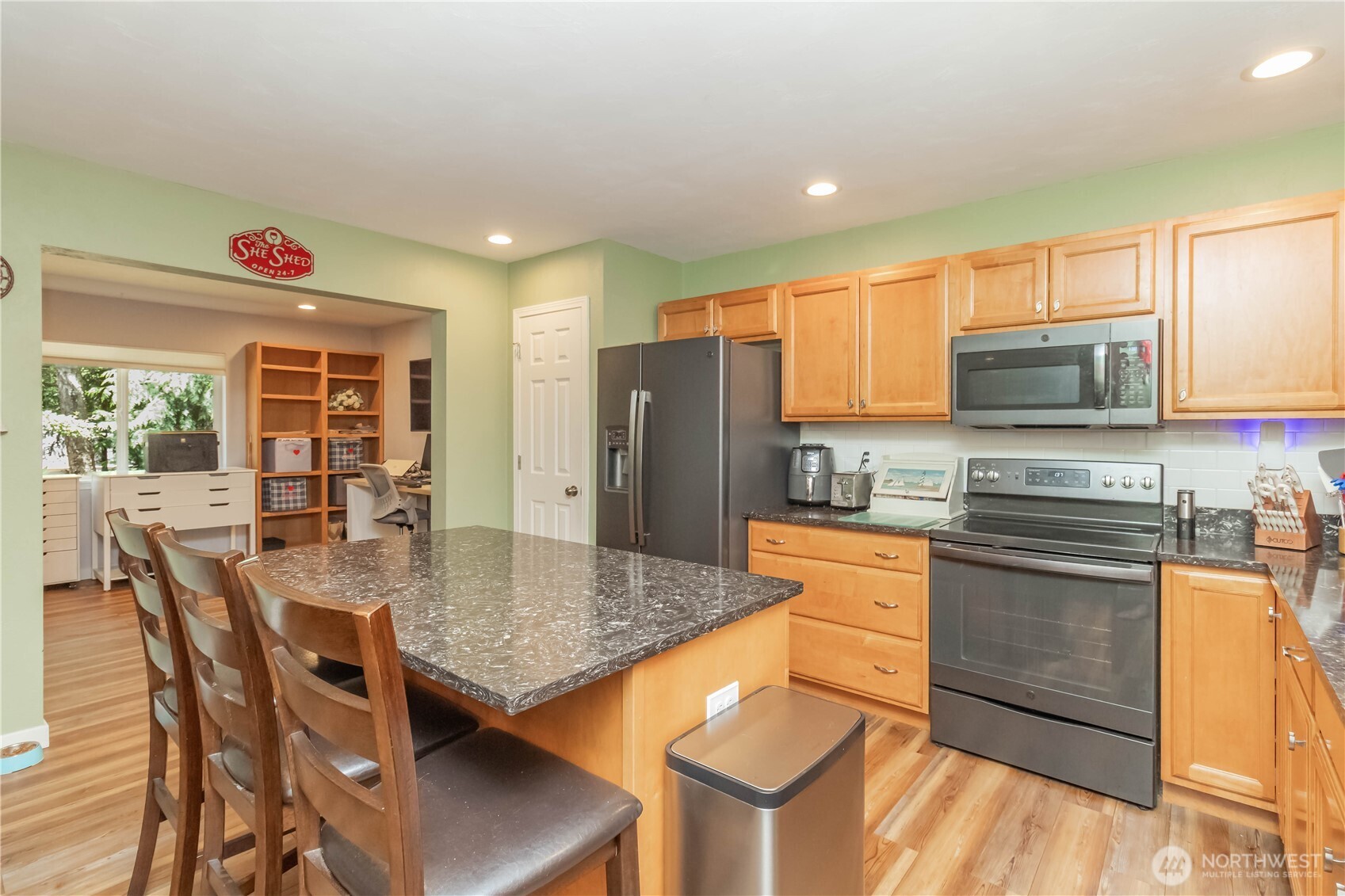 property viewer photo 21