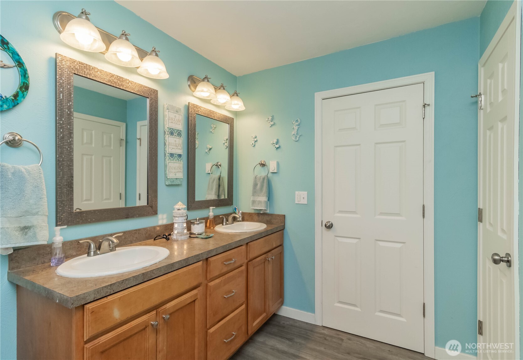 property viewer photo 31