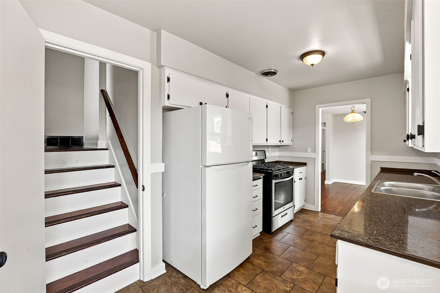 property viewer photo 17