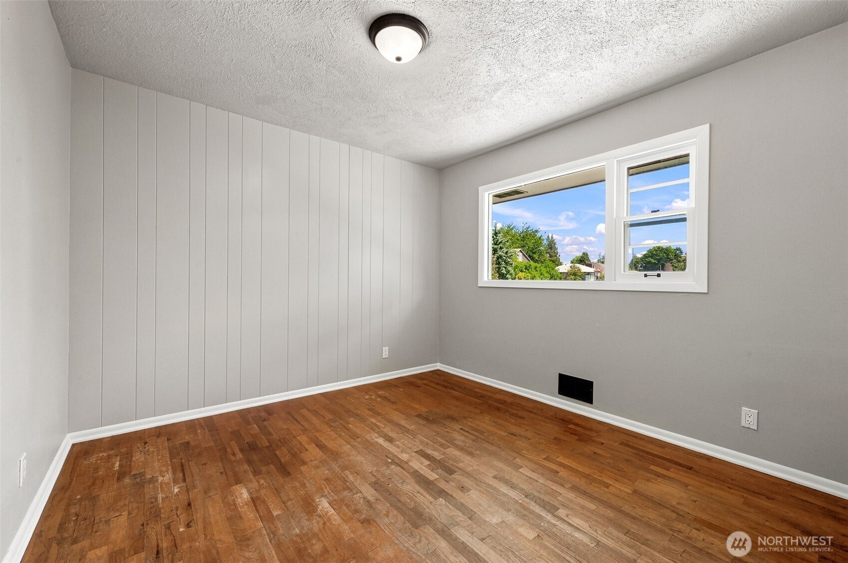 property viewer photo 21