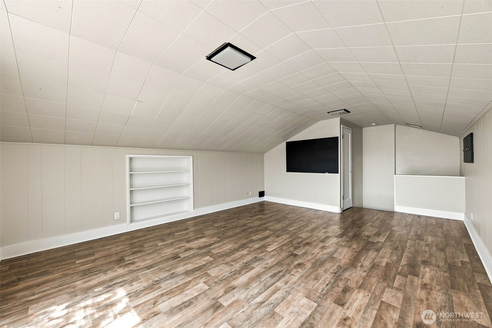 property viewer photo 23