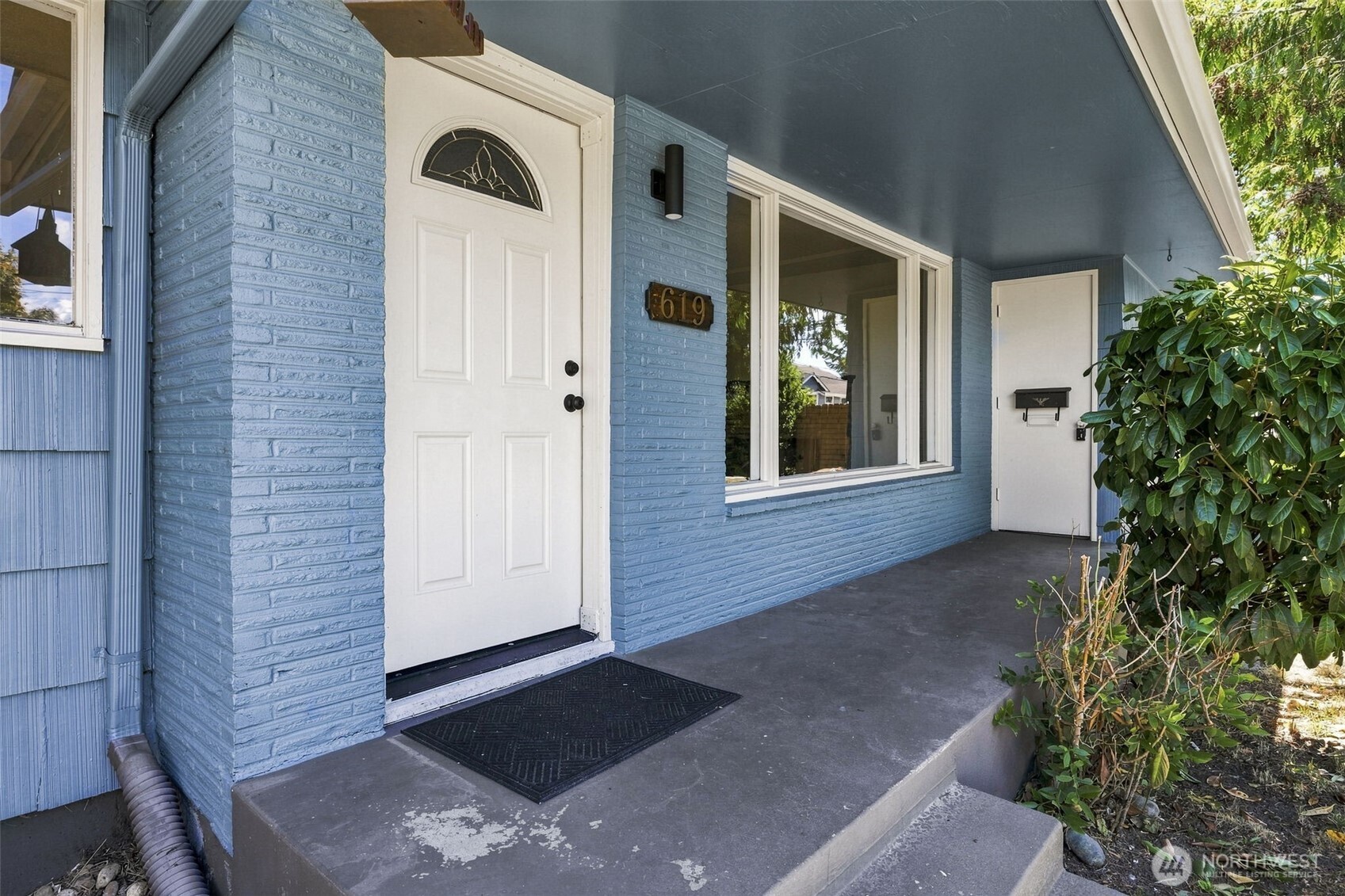 property viewer photo 8