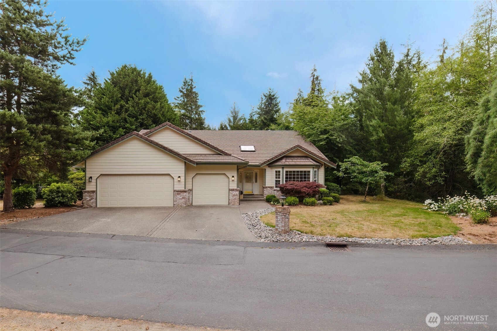 property viewer photo 1