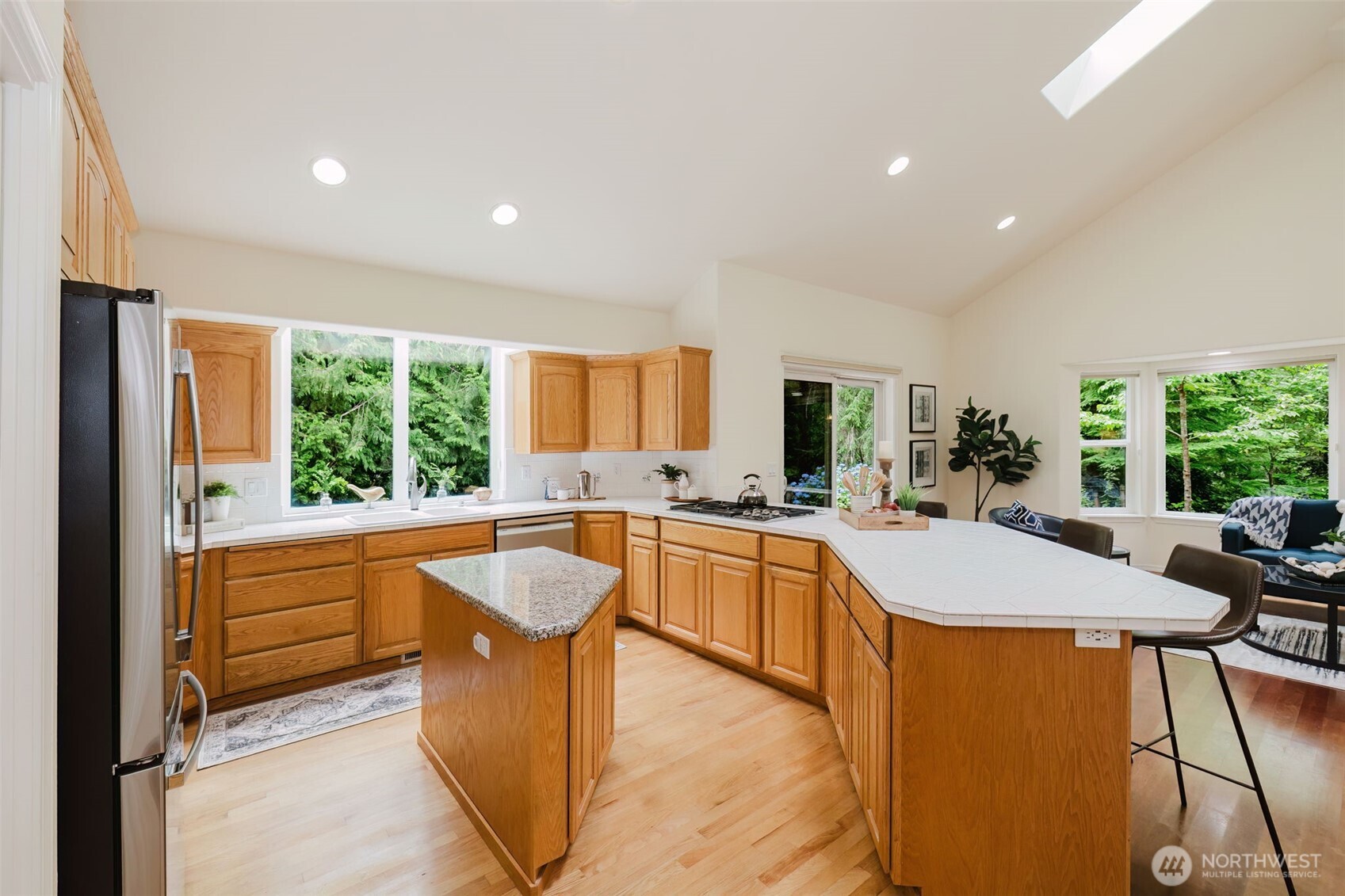property viewer photo 11