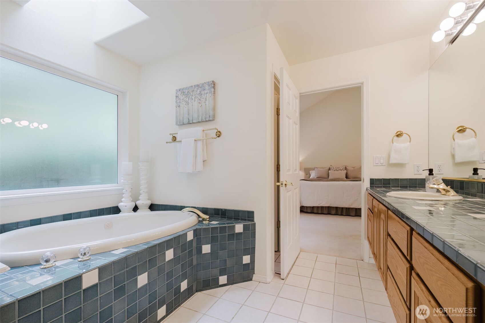 property viewer photo 20