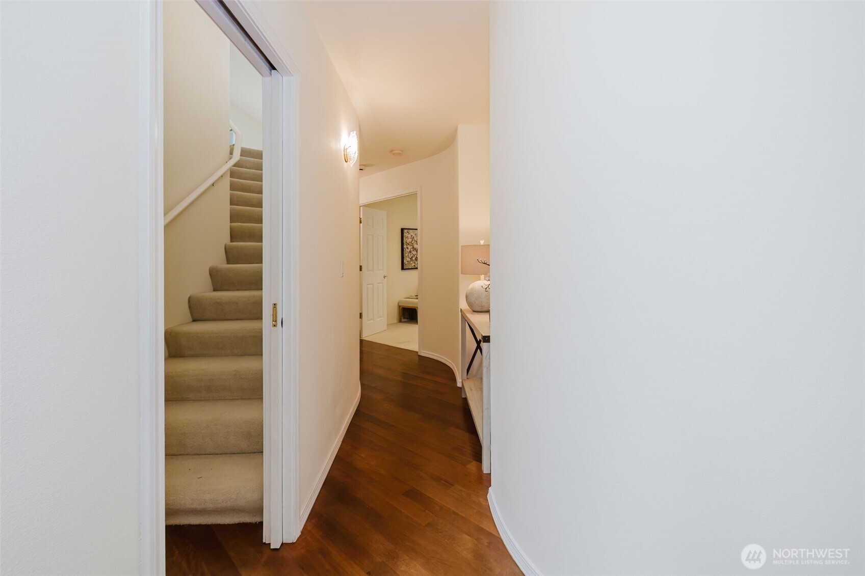 property viewer photo 27