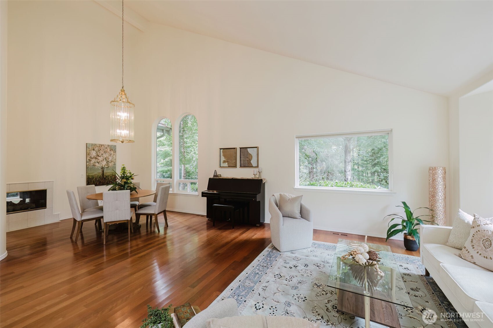 property viewer photo 5