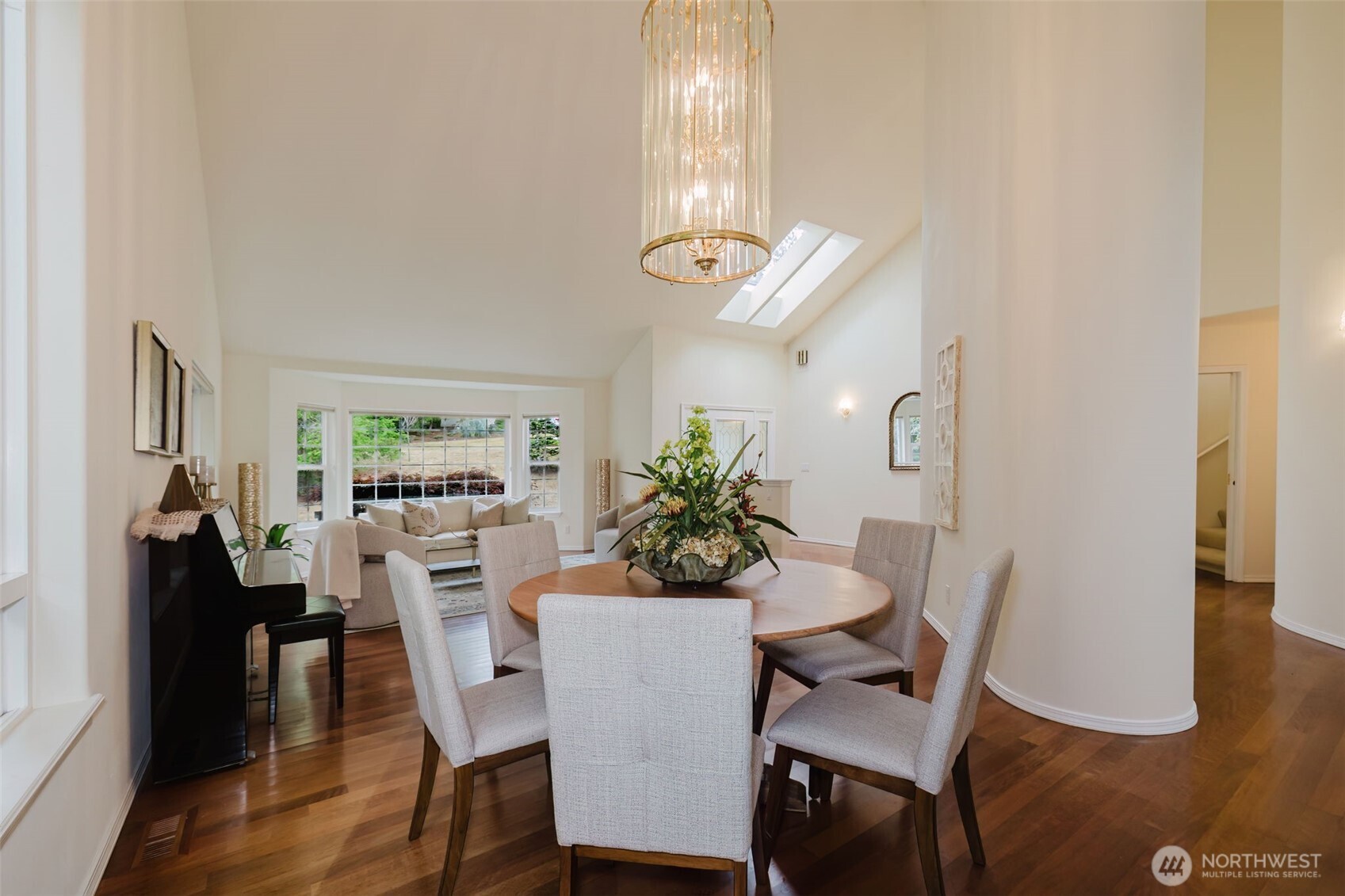 property viewer photo 7