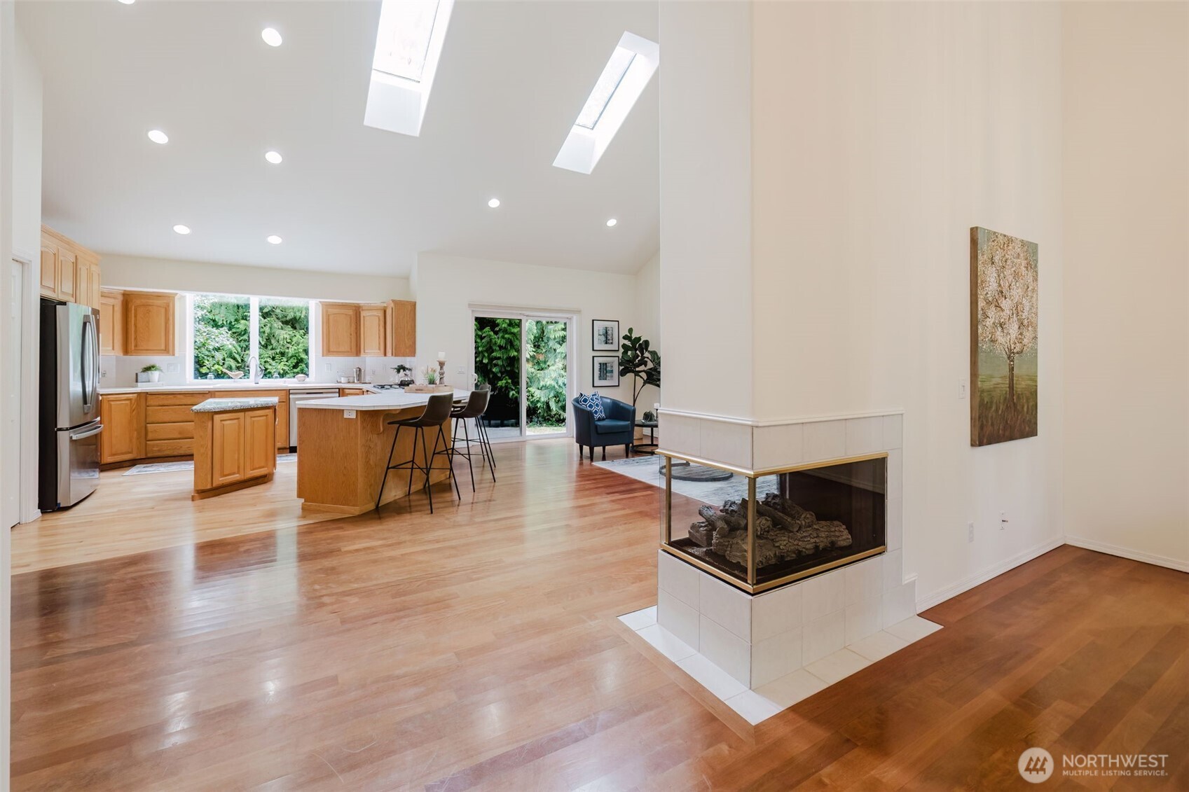property viewer photo 8