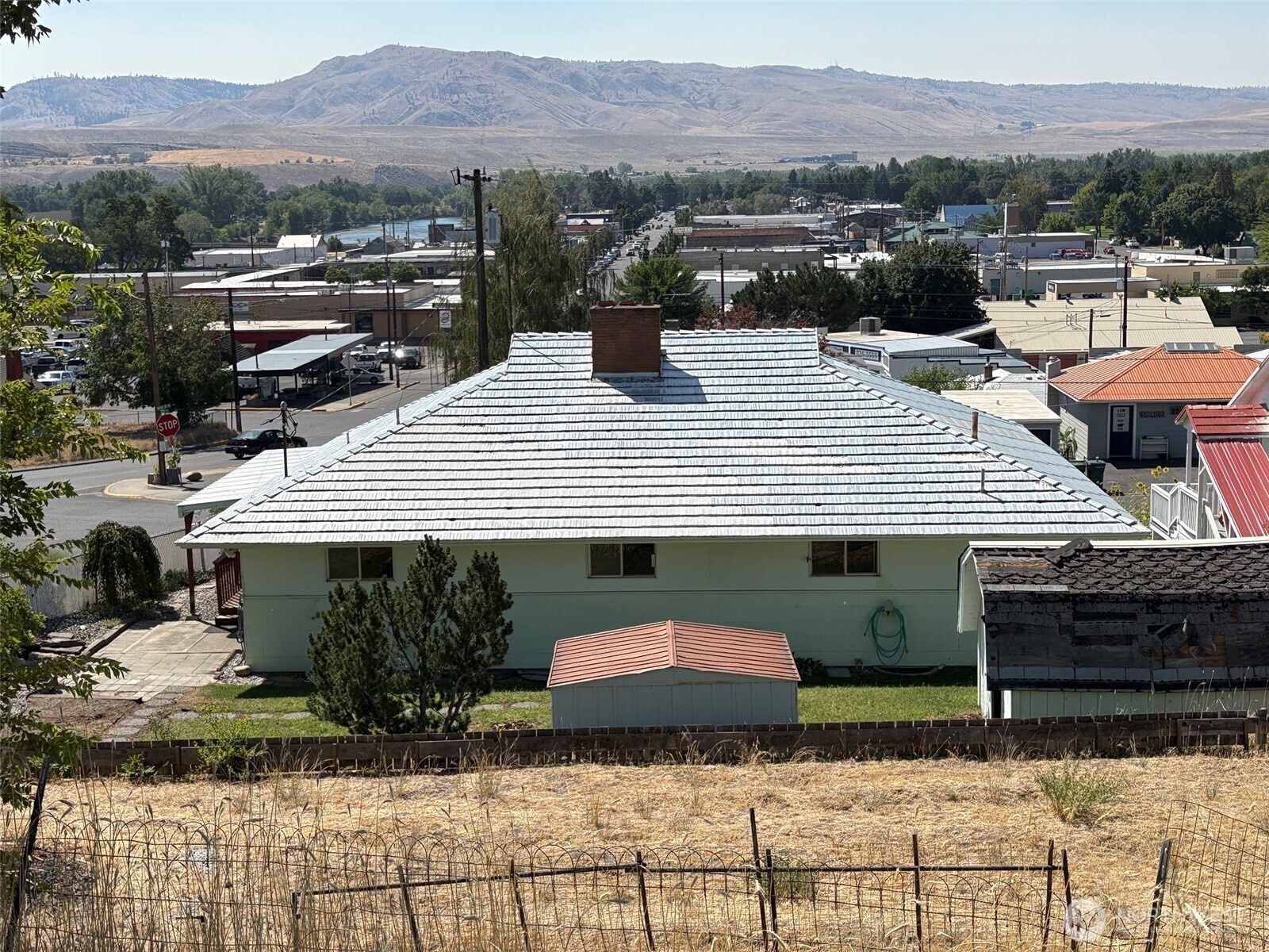 main property photo 4