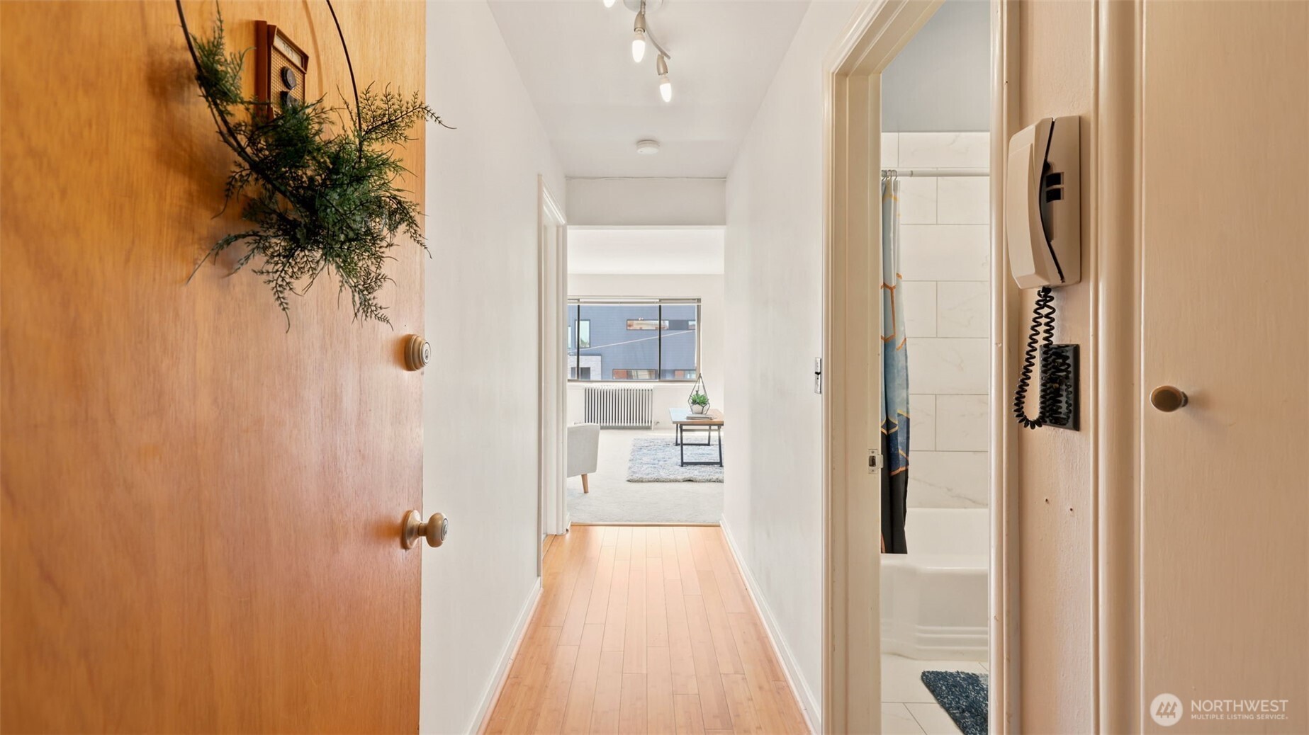 property viewer photo 8