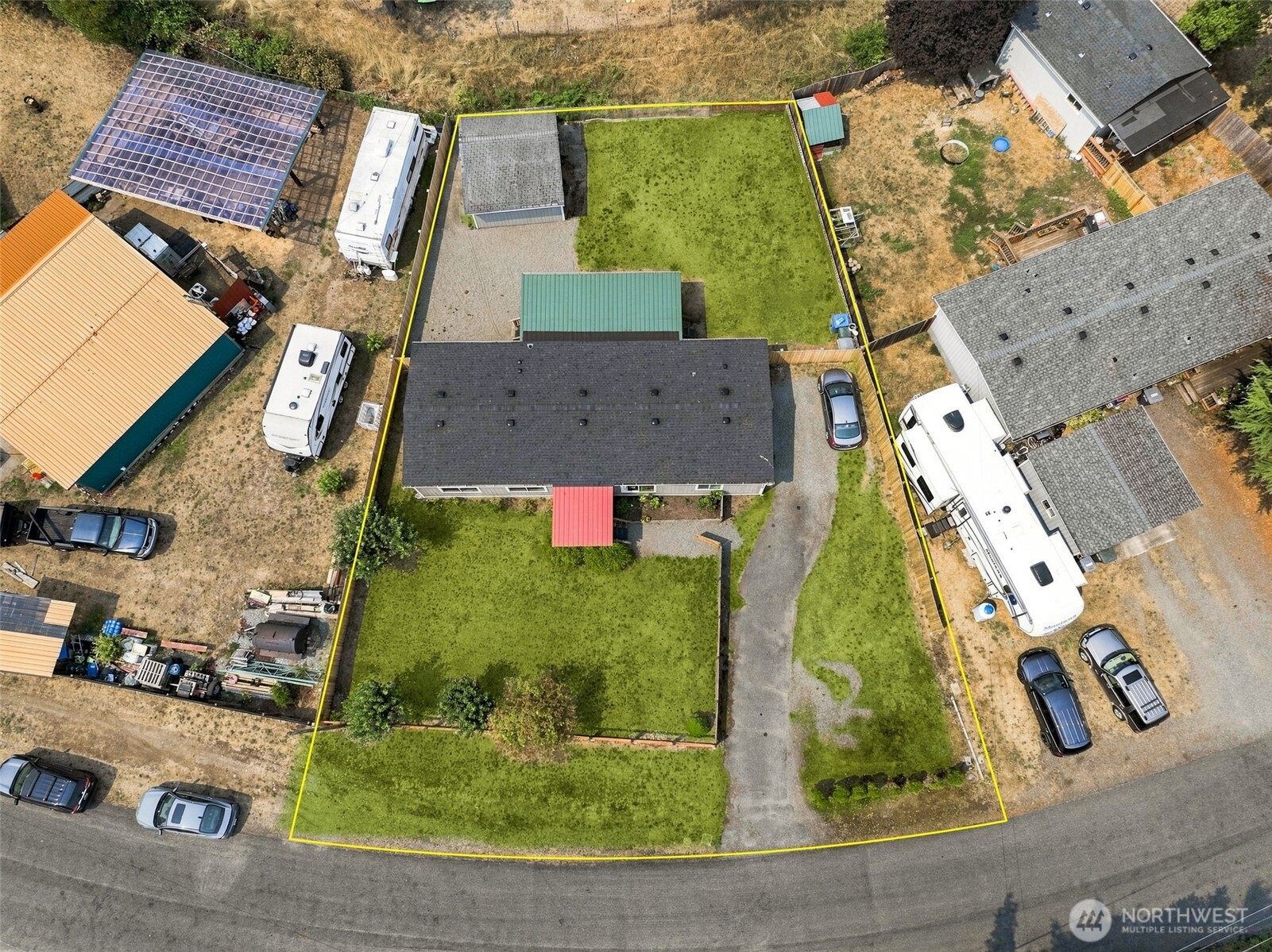 main property photo 30