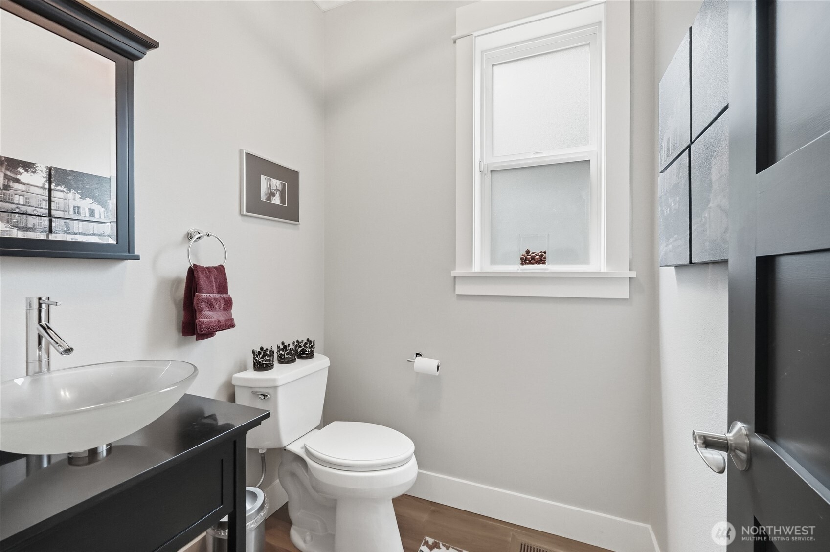 property viewer photo 18