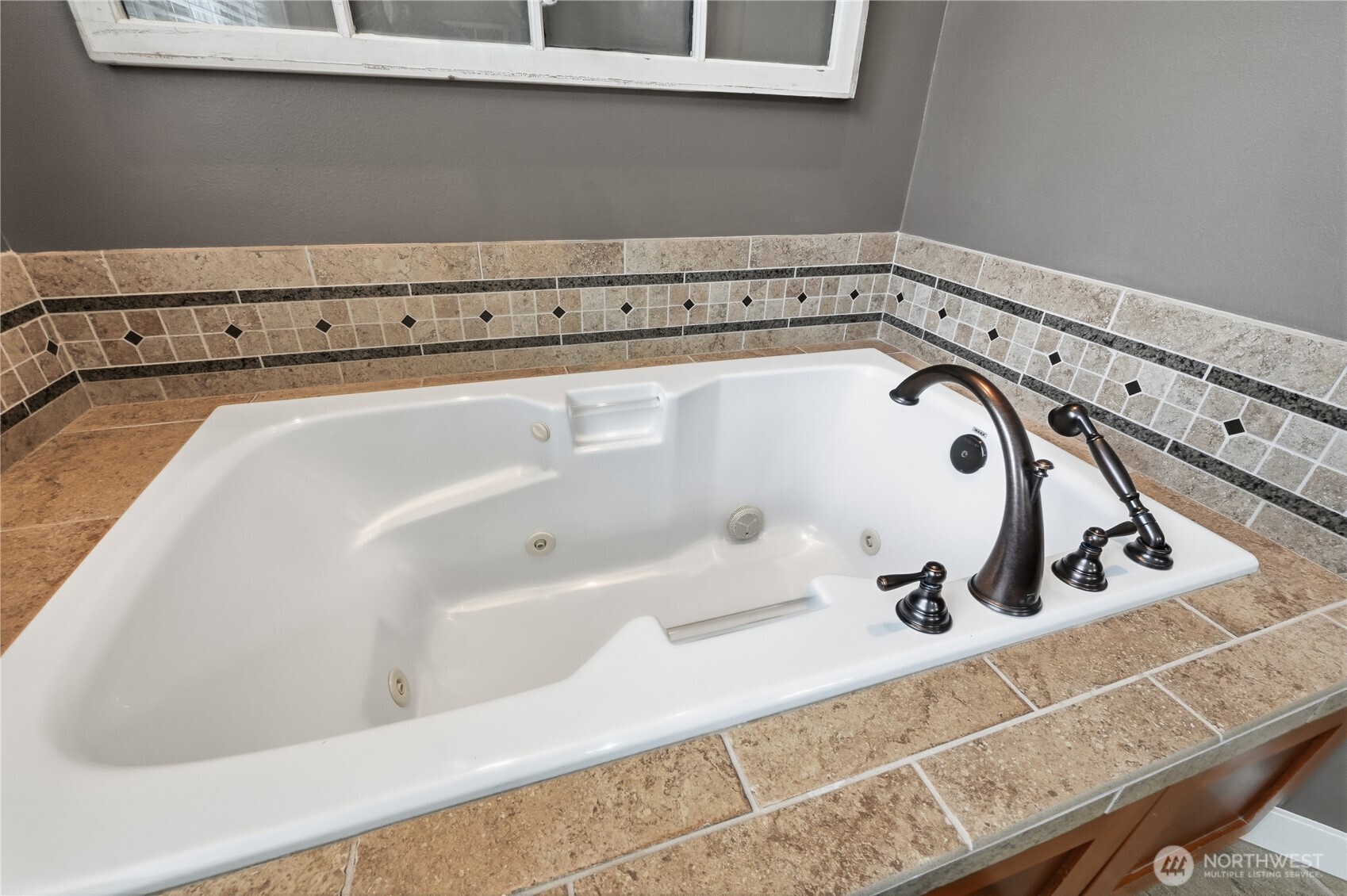 property viewer photo 22