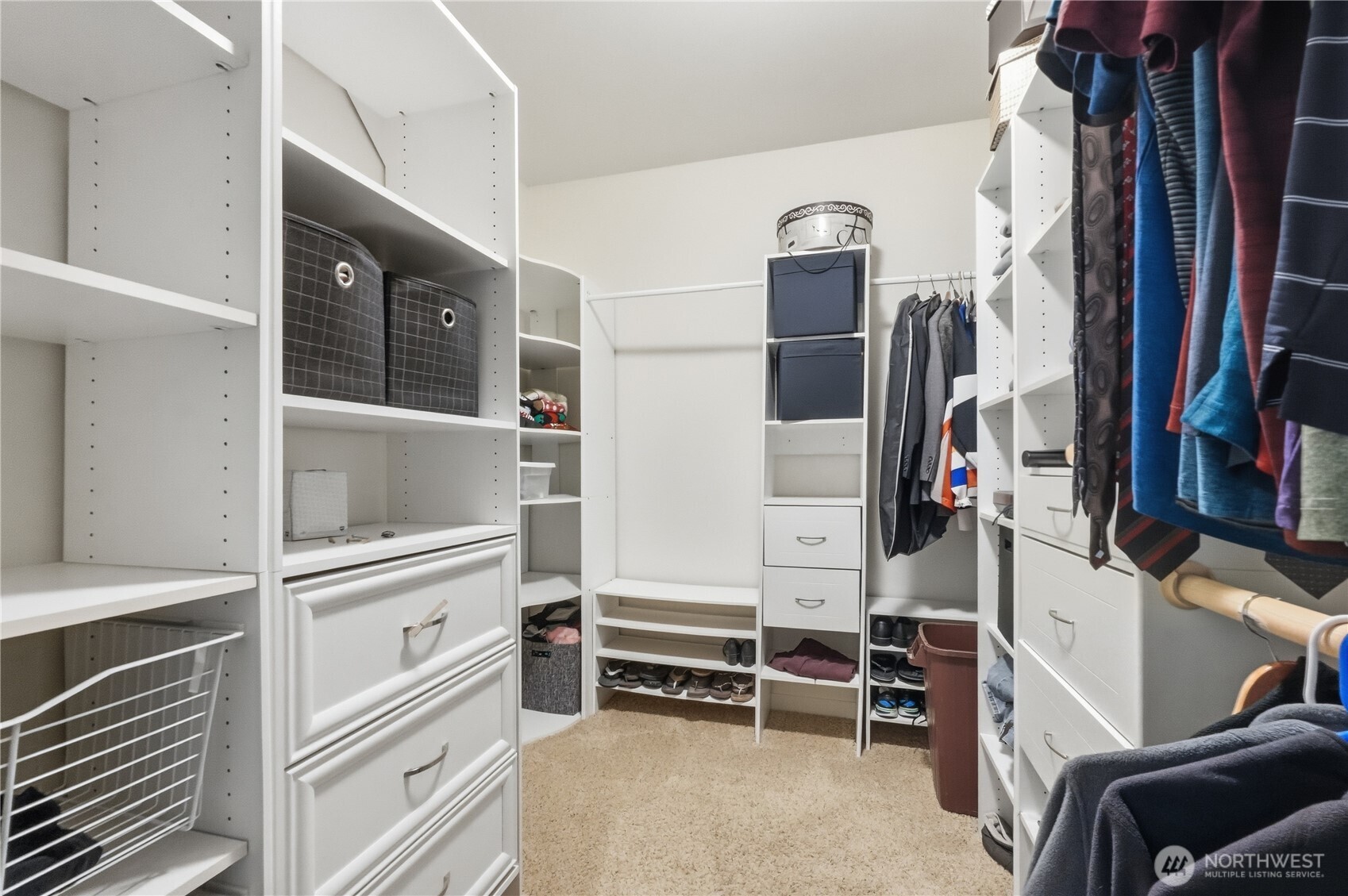property viewer photo 24