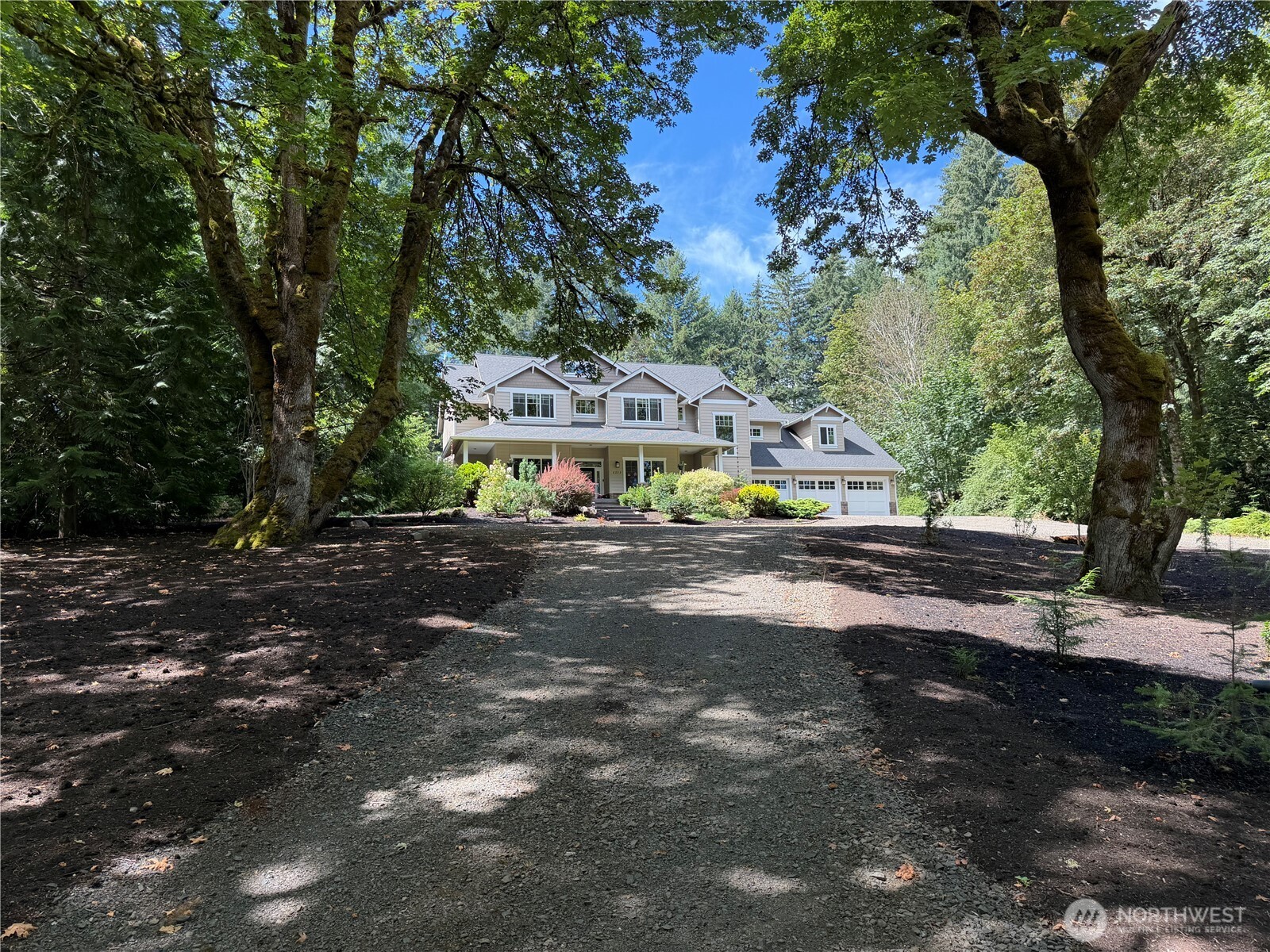 property viewer photo 35