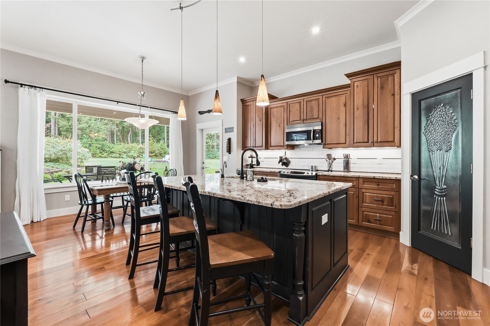property viewer photo 7