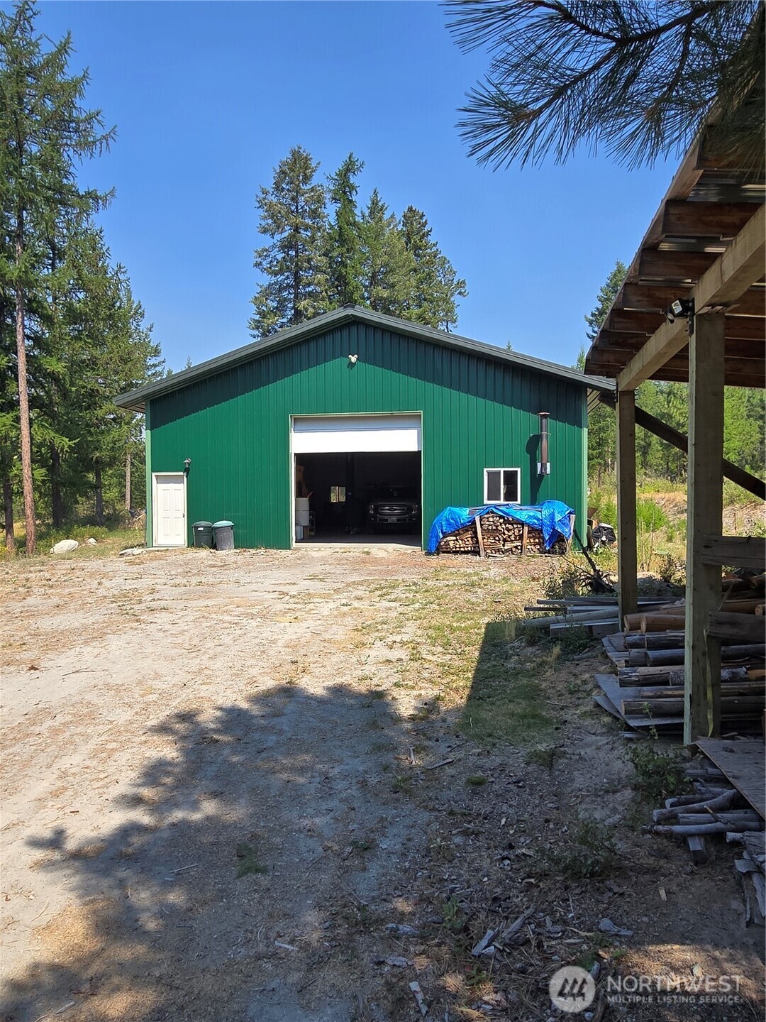 main property photo 9
