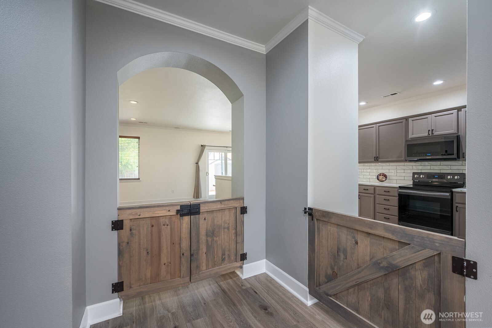 property viewer photo 15