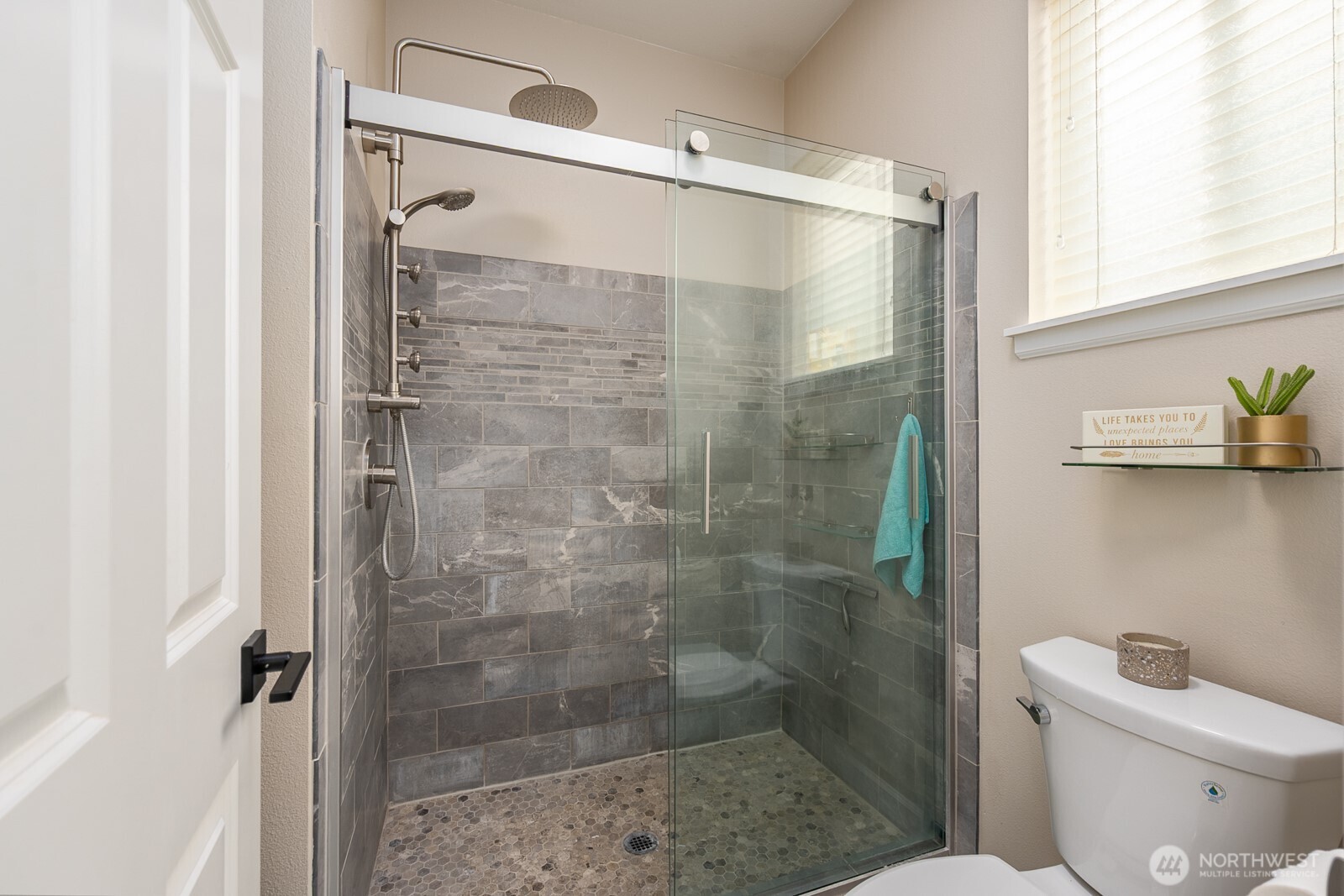 property viewer photo 20