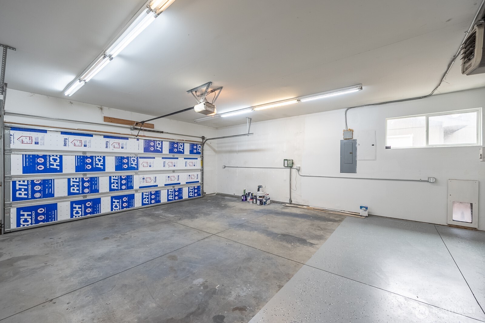 property viewer photo 36
