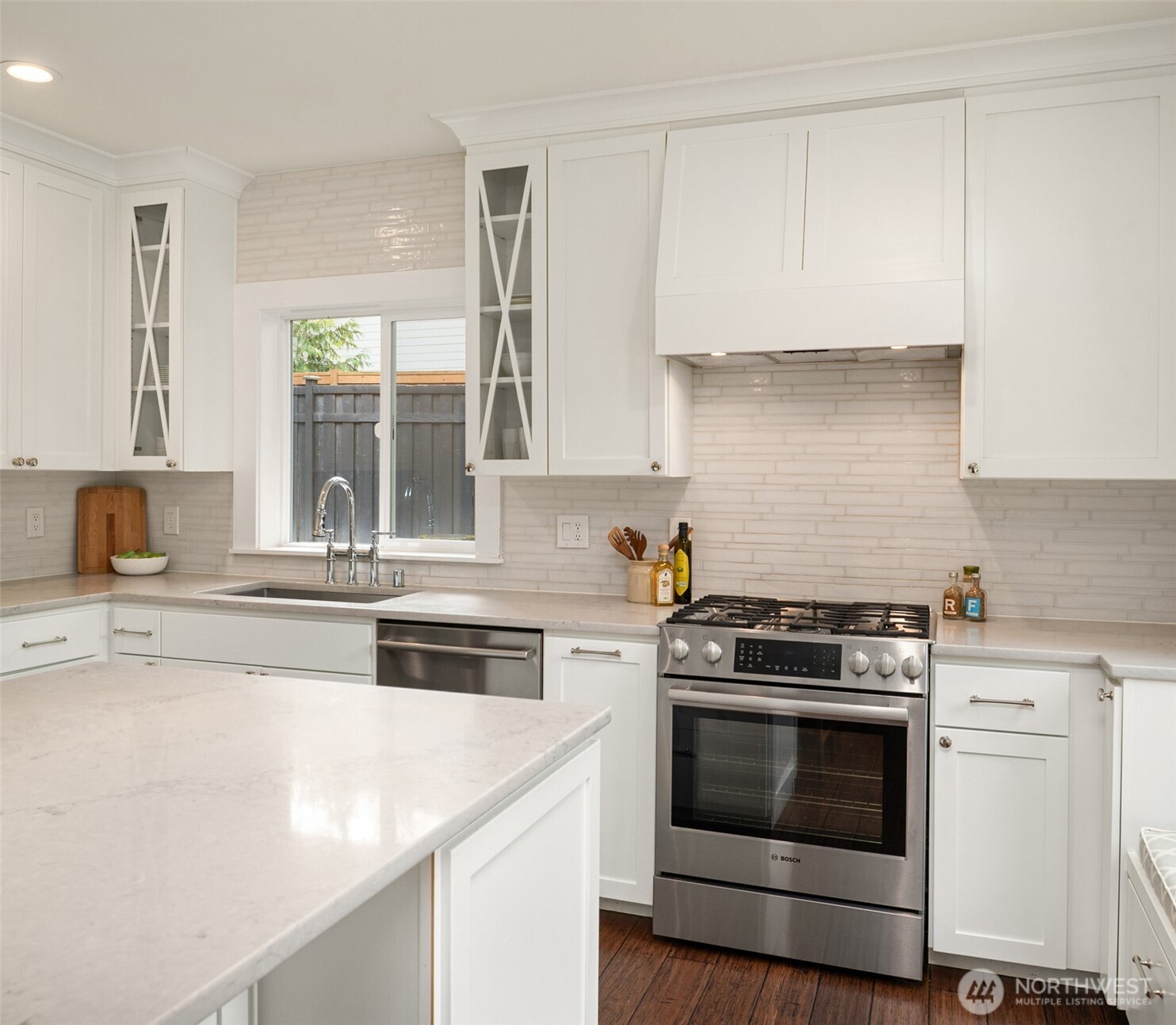 property viewer photo 13