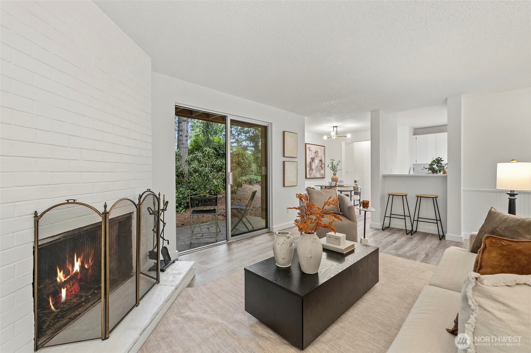 property viewer photo 12