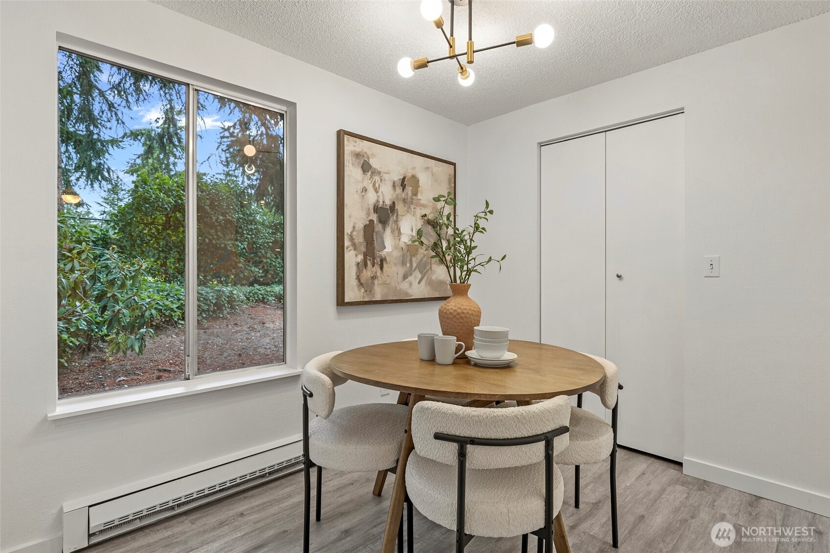 property viewer photo 16