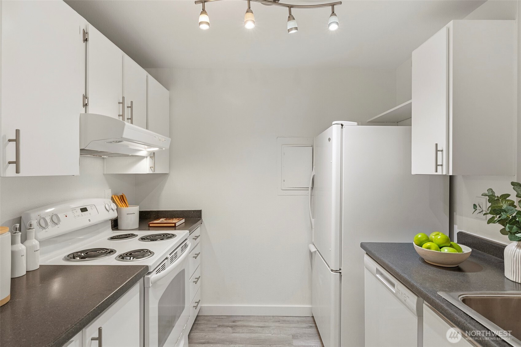property viewer photo 19