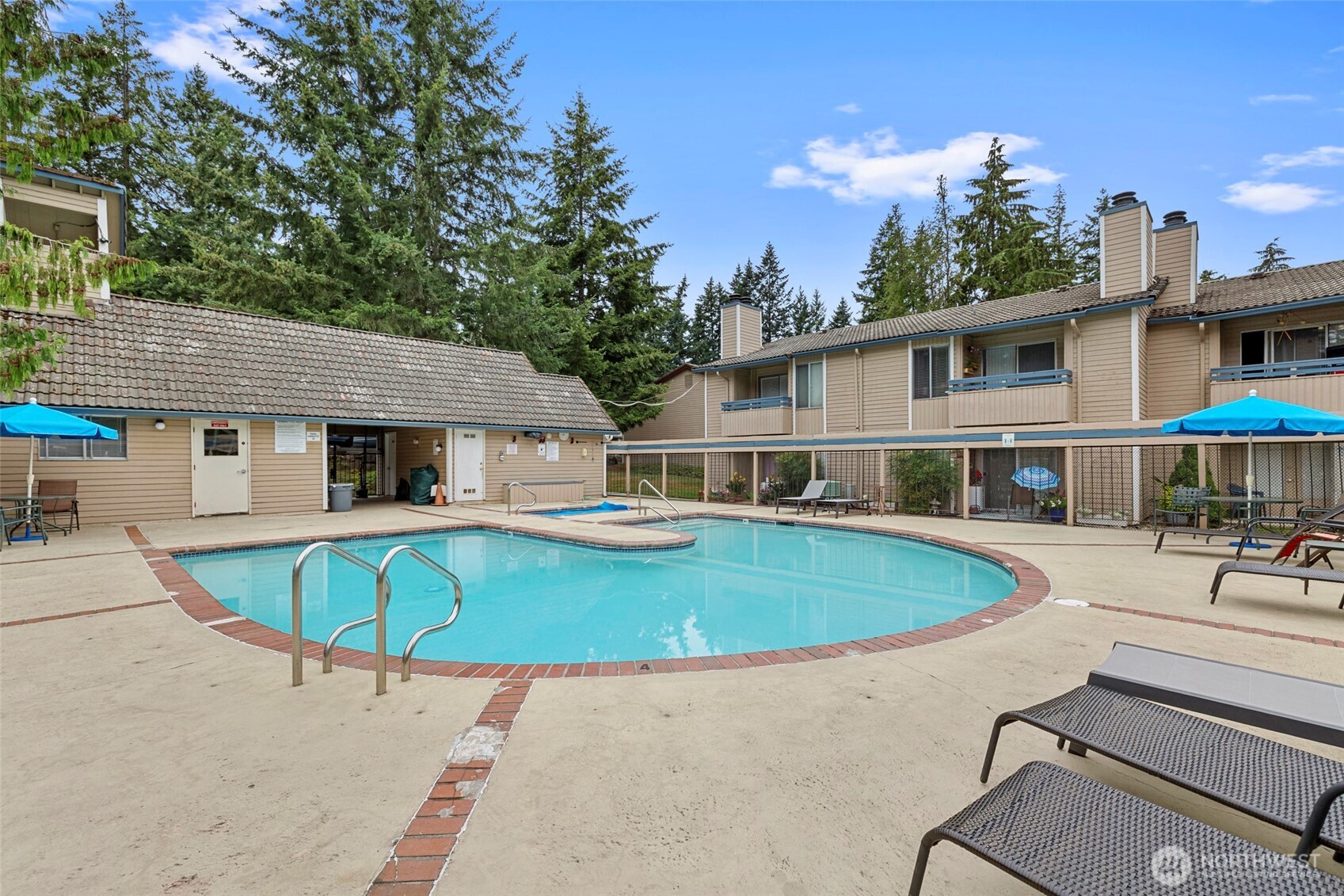 property viewer photo 25