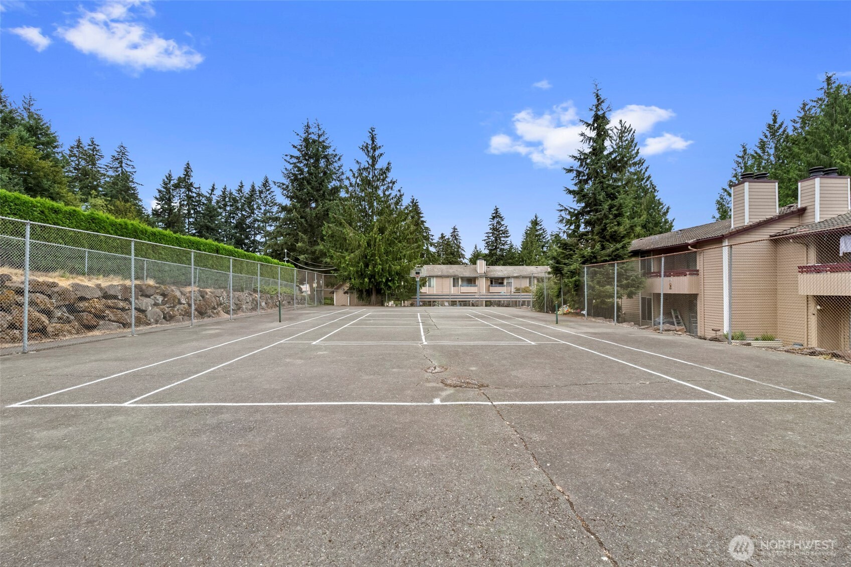 property viewer photo 27