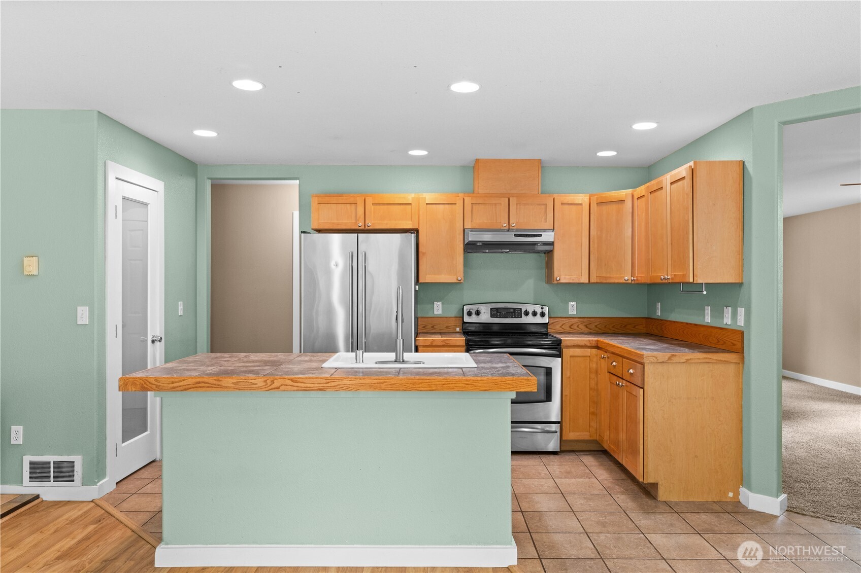 property viewer photo 7