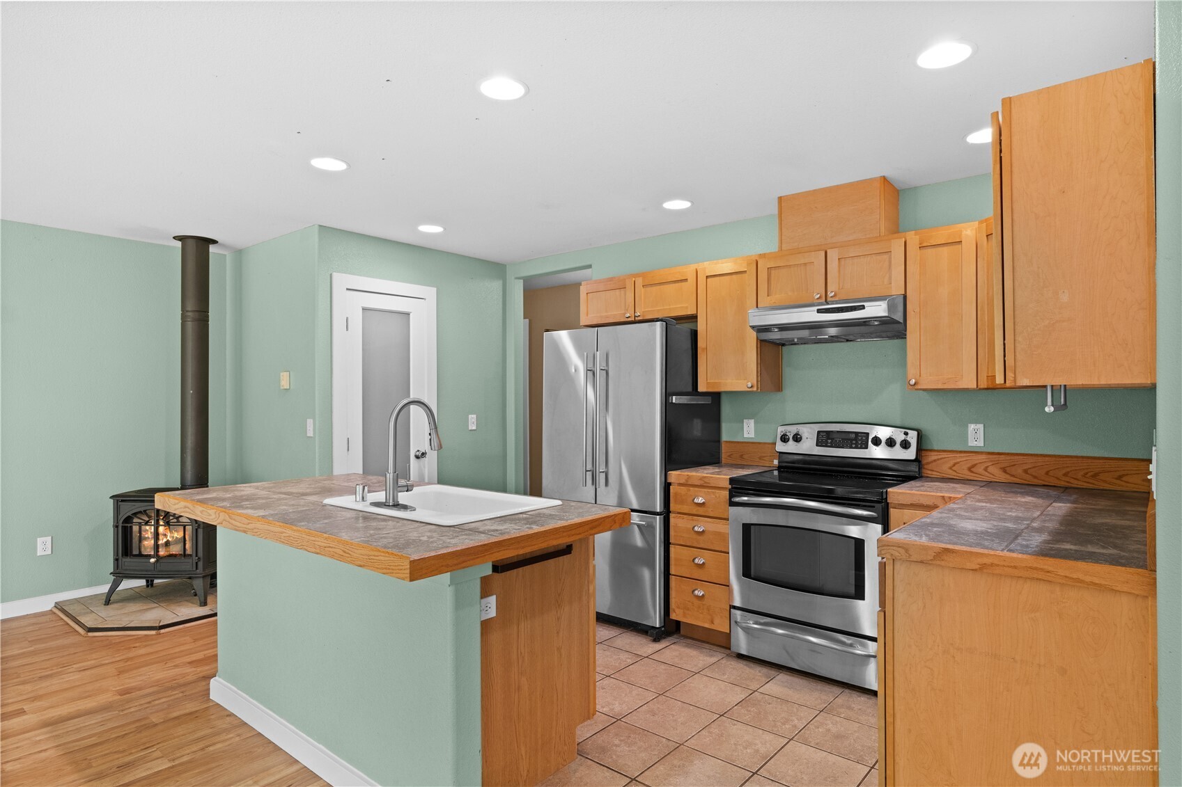 property viewer photo 9