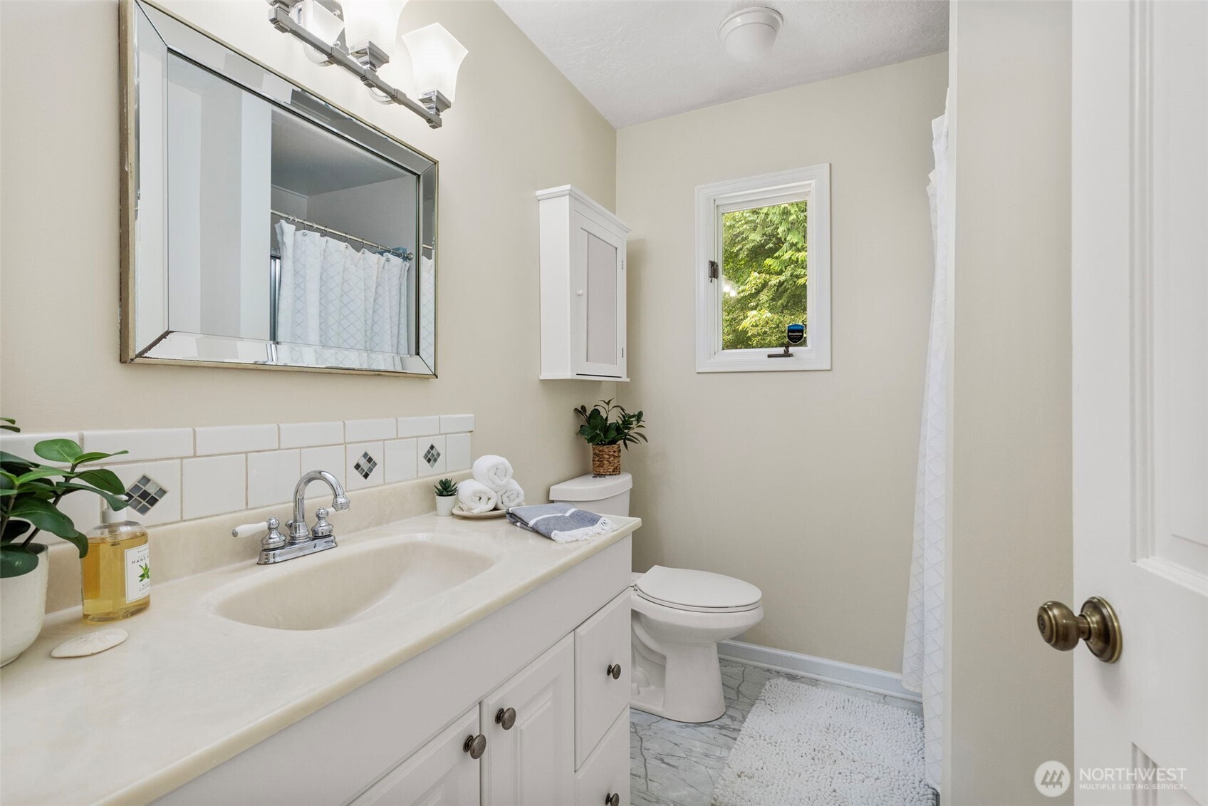 property viewer photo 20