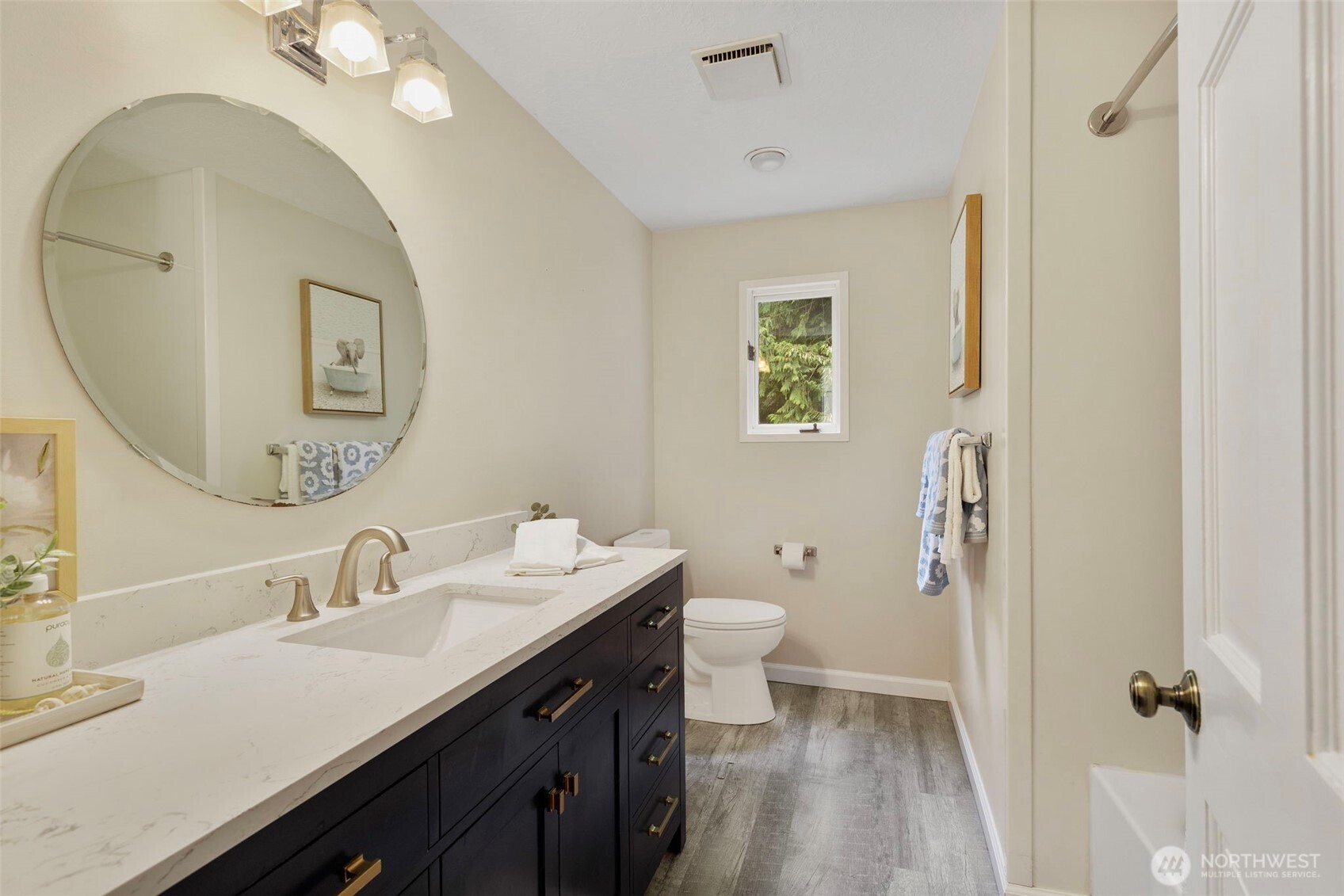 property viewer photo 26